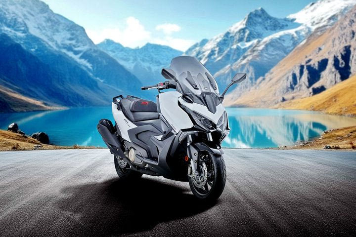 Kymco AK575 Premium: Με περισσότερα κυβικά και πιο hi-tech εφαρμογές