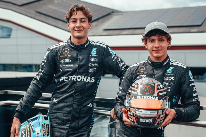 Ο Βολφ διαψεύδει τα σενάρια για Φερστάπεν: “Προτεραιότητά μας οι Ράσελ-Αντονέλι”