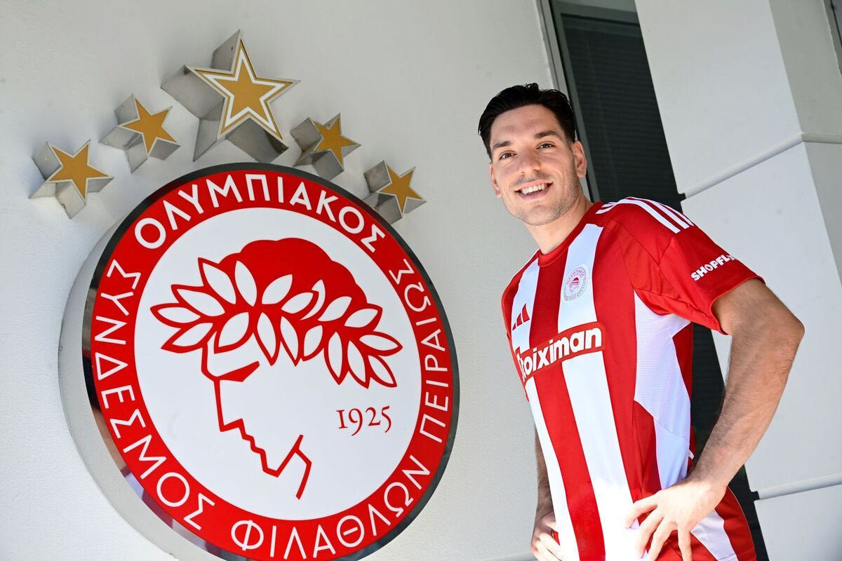 Ο Νίκος Αθανασίου στον Ολυμπιακό