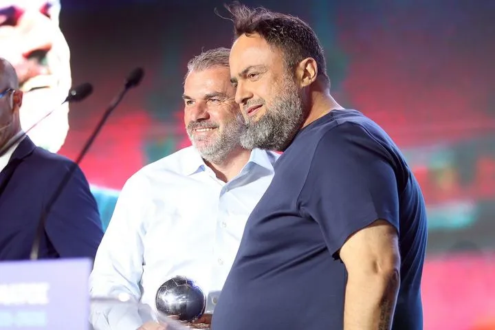 Μαρινάκης για Ποστέκογλου: “Σημείωσε μία τεράστια επιτυχία και πρόβαλε την Ελλάδα”