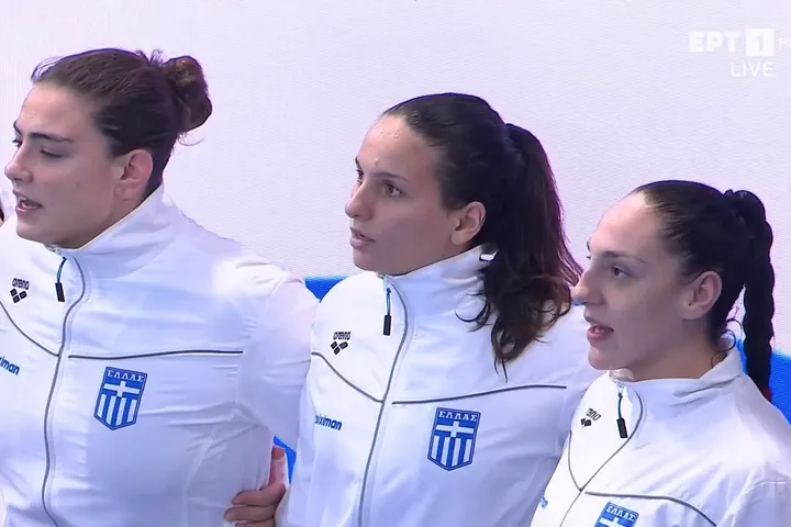 Συγκίνηση στην ανάκρουση του εθνικού ύμνου: Αποφασισμένες οι διεθνείς μας πριν από τον τελικό