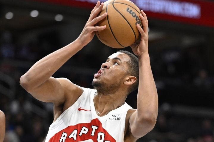 Ο Ορλάντο Ρόμπινσον πήρε two-way συμβόλαιο από τους Μάτζικ