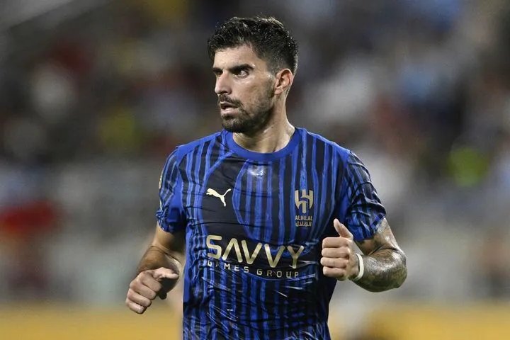 Η Μάντσεστερ Γιουνάιτεντ έκανε κίνηση για τον Ρούμπεν Νέβες