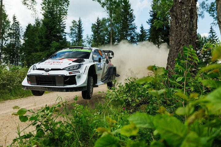 O Σόλμπεργκ προελαύνει στην Εσθονία για το όνειρο της πρώτης νίκης στο WRC