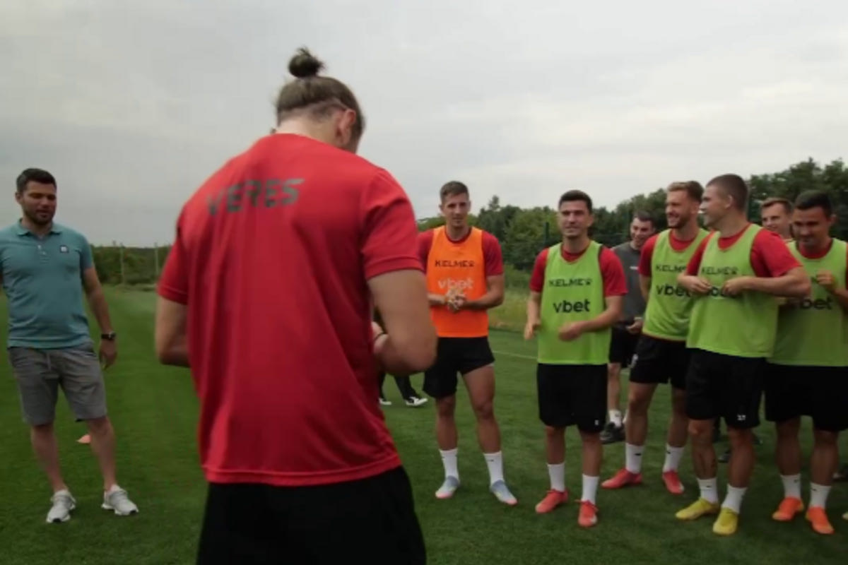 Ο Σταμούλης με τους νέους συμπαίκτες του