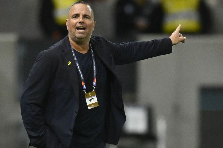 Ο προπονητής της εθνικής Ισραήλ καταγγέλλει ότι του επιτέθηκε Παλαιστίνιος ακτιβιστής στην Αθήνα