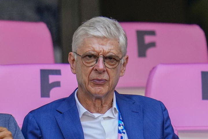 Βενγκέρ για την κριτική του Κλοπ στο Παγκόσμιο Κύπελλο Συλλόγων: “Δεν συμμερίζομαι τη γνώμη του”