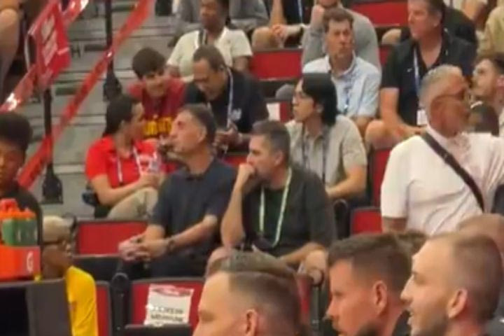 Μπαρτζώκας και Μπαφές παρακολούθησαν το Χοκς-Σανς στο Λας Βέγκας