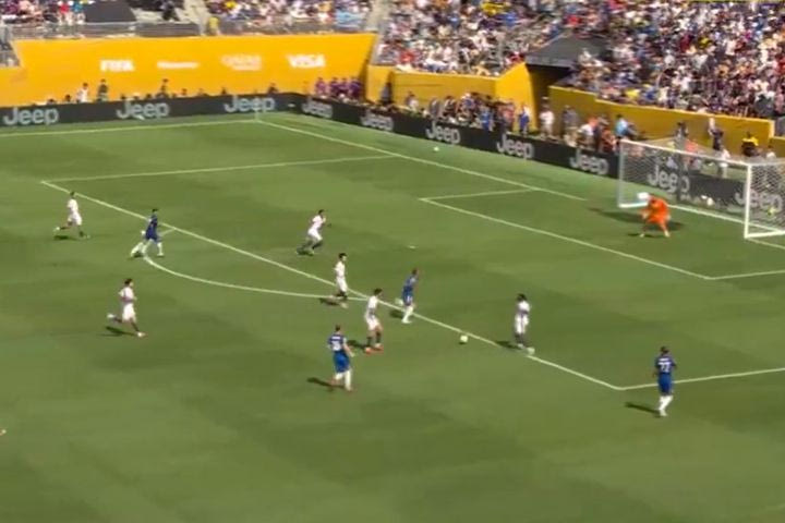 Τσέλσι – Παρί Σεν Ζερμέν: Ο Πέδρο έσκαψε την μπάλα πάνω από τον Ντοναρούμα με μαγικό πλασέ και οι Λονδρέζοι αγγίζουν το τρόπαιο