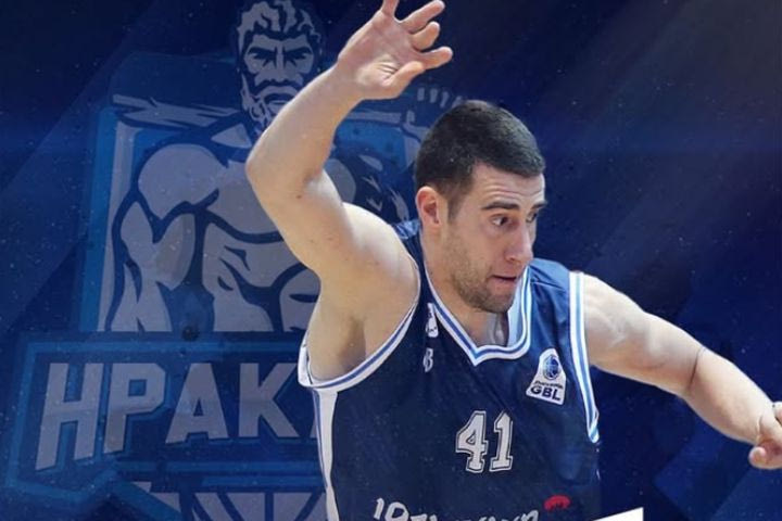 Στον Ηρακλή ο Βασίλης Χρηστίδης