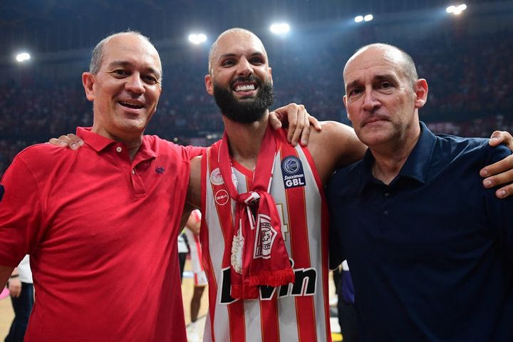 Ο Εβάν Φουρνιέ και οι Γιώργος και Παναγιώτης Αγγελόπουλος