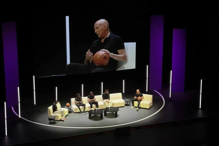 Συγκλονιστική αποθέωση στον Νίκο Γκάλη στο Σταύρος Νιάρχος: Συγκινητικές στιγμές με τον Γιάννη Αντετοκούνμπο