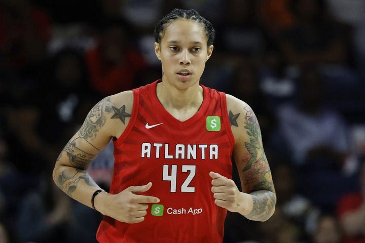 WNBA: Η Ατλάντα πήρε σπουδαίο διπλό στη Μινεσότα με ασταμάτητη Γκράινερ, εντυπωσιακή Μίτσελ για τη νίκη της Ιντιάνα στο Σικάγο