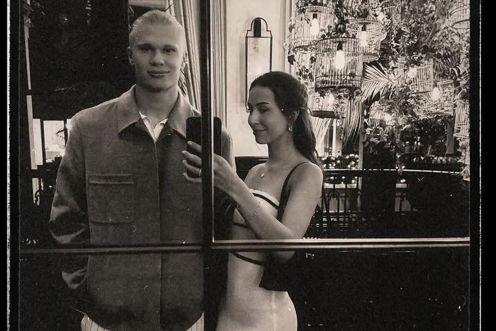 Ο Έρλινγκ Χάλαντ και η Ιζαμπελ λάμπουν στη Ρώμη στο σόου της Dolce & Gabbana