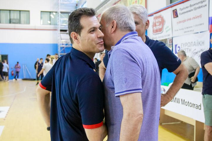 Επικός διάλογος Ομπράντοβιτς – Ιτούδη για Βαλαντσιούνας στο ΟΑΚΑ: “Έχεις κάποια πληροφορία;”