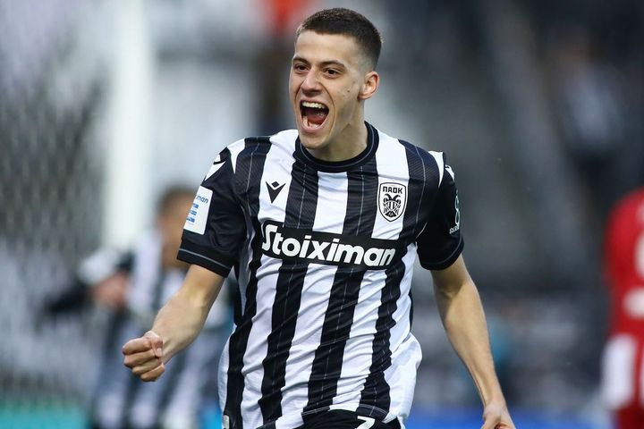 Ο Κωνσταντέλιας αποχώρησε από την προετοιμασία του ΠΑΟΚ στην Ολλανδία και πάει στη Στουτγκάρδη για να υπογράψει