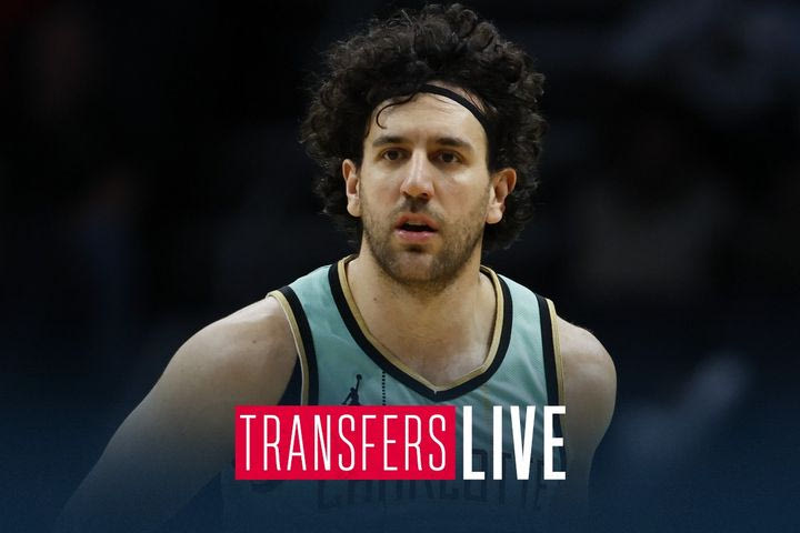 LIVE μεταγραφές: Οι Μπακς έστειλαν τον Κόνατον στους Χόρνετς και πήραν τον Μίτσιτς
