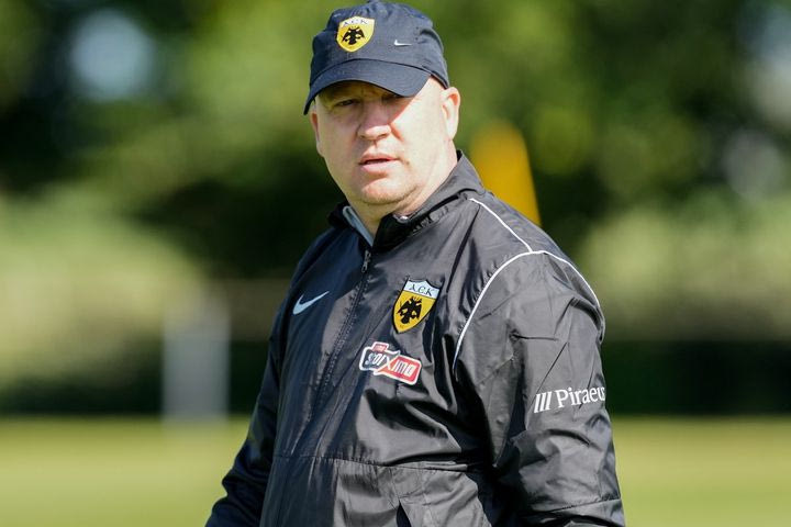 Οσο δεν “πείθεται” από τα πλάγια μπακ, ο Νίκολιτς θα σκέφτεται να αλλάξει σύστημα