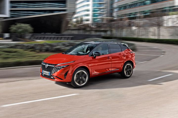 H Nissan γιορτάζει την έναρξη παραγωγής του best seller SUV της Qashqai με το νέο e-Power στην Αγγλία