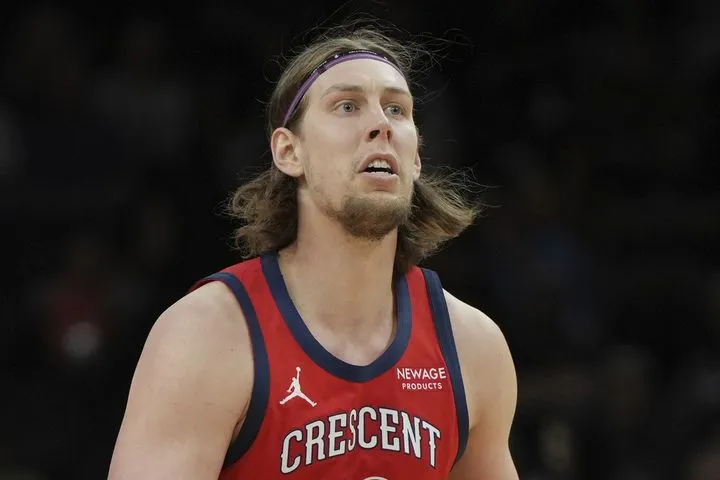 NBA: Στους Σαν Αντόνιο Σπερς ο Κέλι Ολίνικ