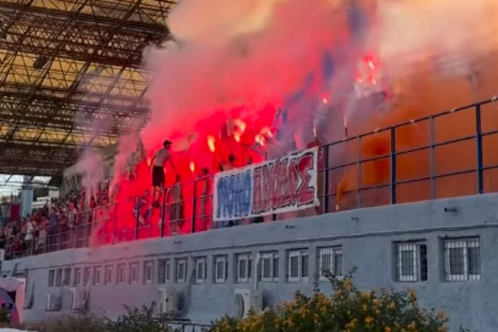 Πανιώνιος: Χαμός στην πρώτη των κυανέρυθρων, 1000 οπαδοί παρόντες για να στηρίξουν παίκτες και επιτελείο