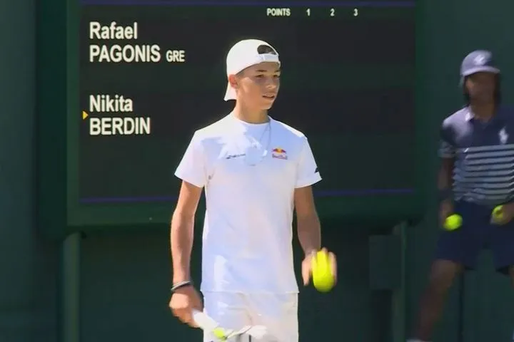 Παγώνης: Πού θα δείτε τον σπουδαίο τελικό του 13χρονου στο Wimbledon U14