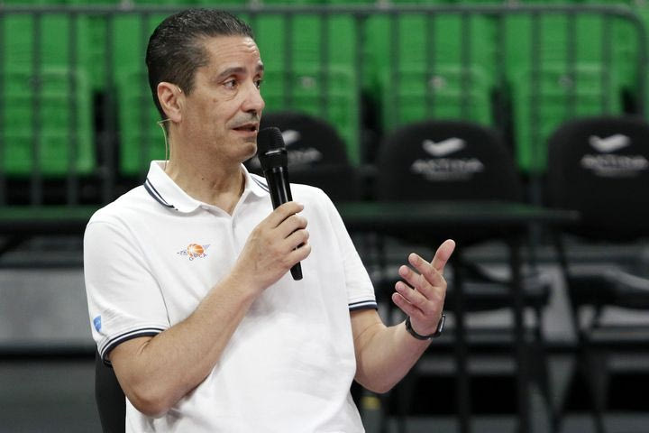 Σφαιρόπουλος για Πετρούσεβ: “Είχαμε προφορική συμφωνία, αλλά εκείνος θέλει να περιμένει λίγο ακόμα”