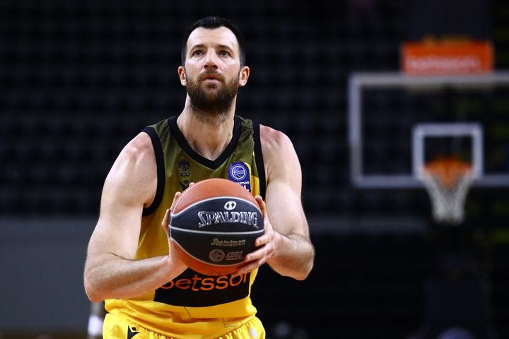 Σκορδίλης: “Στόχος μου να γίνω ο γηραιότερος παίκτης στην κατηγορία”