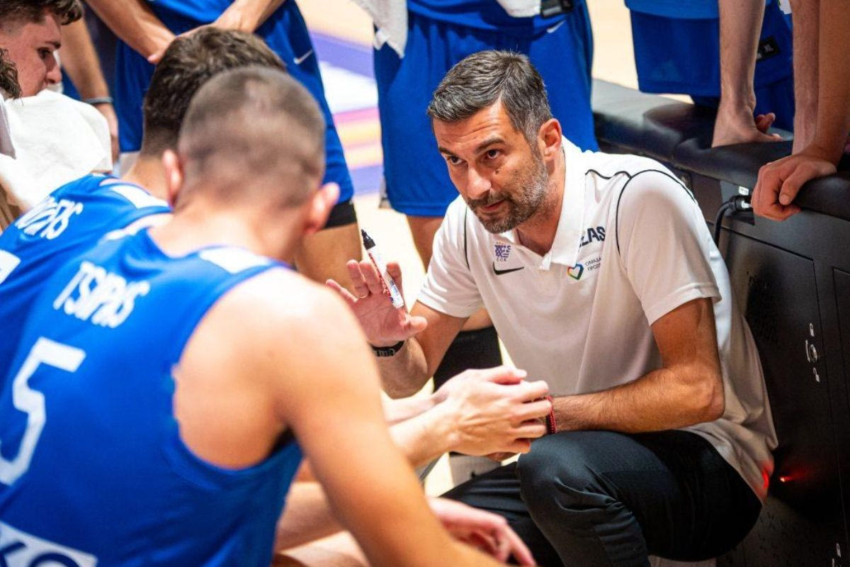 Βασίλης Σκροπολίθας