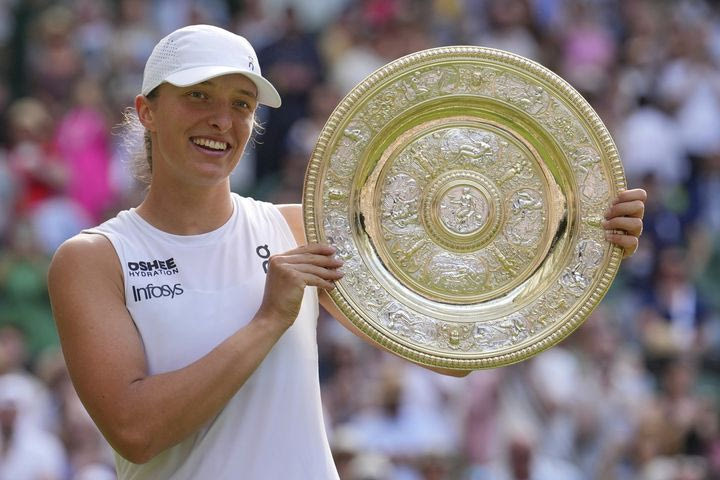 Wimbledon: Nέα βασίλισσα η Σβιόντεκ, πήρε τον τίτλο δίχως να χάσει game από την Ανισίμοβα