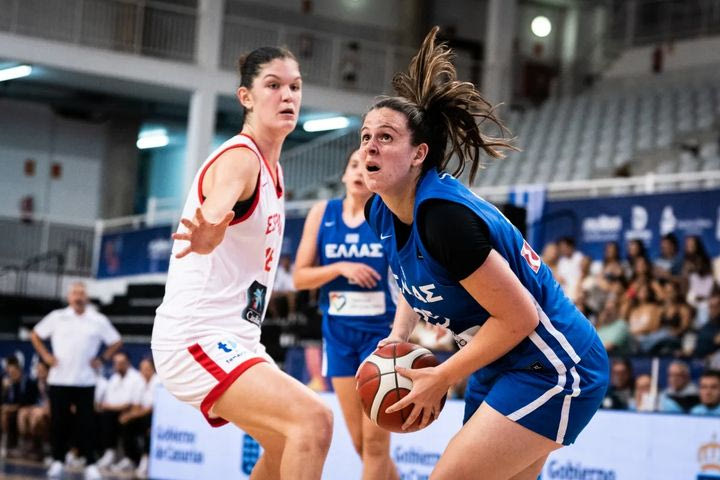 Ισπανία – Ελλάδα 61-38: Νέα ήττα για την Εθνική Νεανίδων, που θα παίξει αγώνες κατάταξης για τις θέσεις 9-16 και την παραμονή στην Α’ κατηγορία