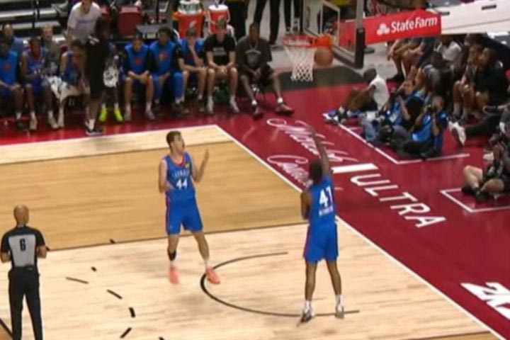 Ο Έρικ Ρέινολντς έβαλε τους πρώτους πόντους μετά το κολέγιο στο καλάθι της ομάδας του