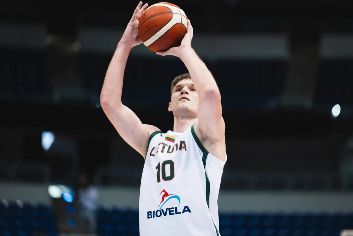 Χωρίς NBAer και με μόλις δύο παίκτες EuroLeague η προεπιλογή της Λιθουανίας για τα προκριματικά του Αυγούστου                                          Χωρίς NBAer και με μόλις δύο παίκτες EuroLeague η προεπιλογή της Λιθουανίας για τα προκριματικά του Αυγούστου