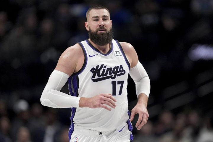 Βαλαντσιούνας: Ολοκληρώθηκε το trade του Λιθουανού σέντερ από τους Κινγκς στους Νάγκετς