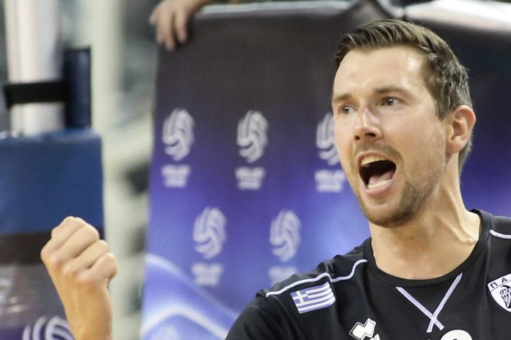 Φοίνικας Σύρου: Οι έξι μεταγραφές και οι δύο ανανεώσεις