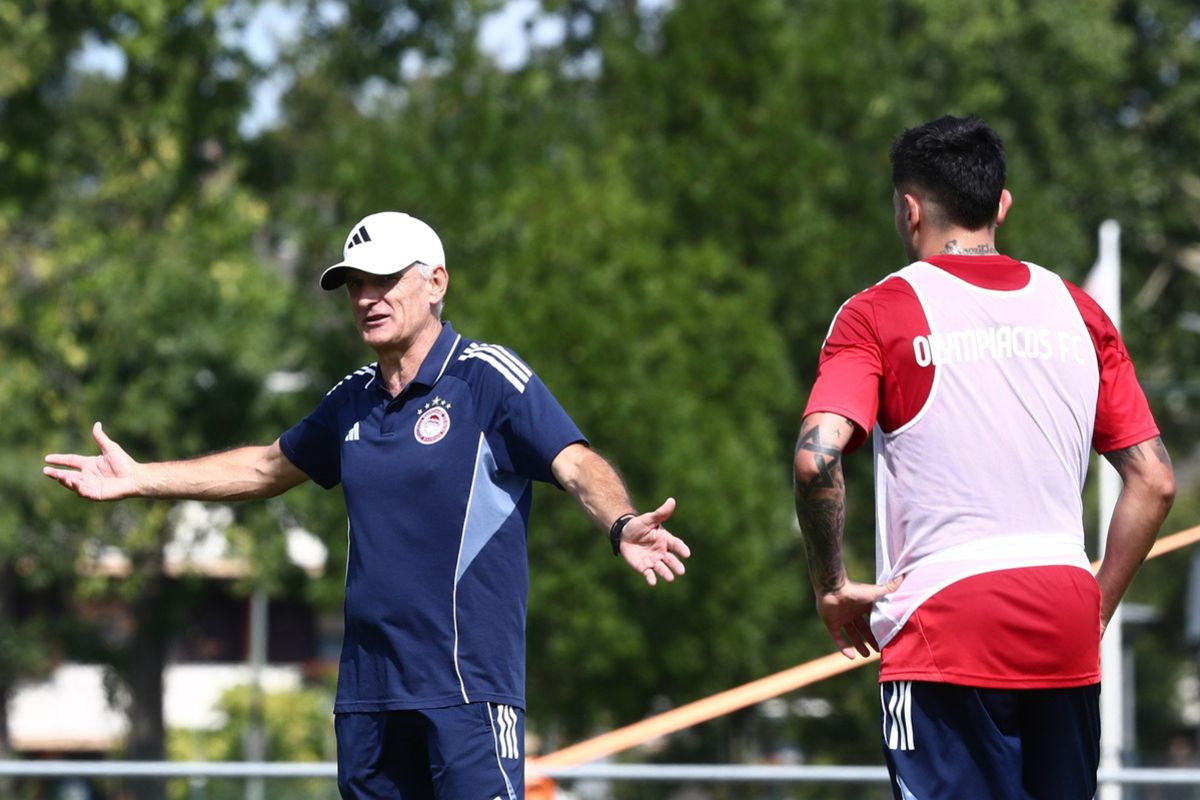 Ο Μεντιλίμπαρ στην προπόνηση του Ολυμπιακού