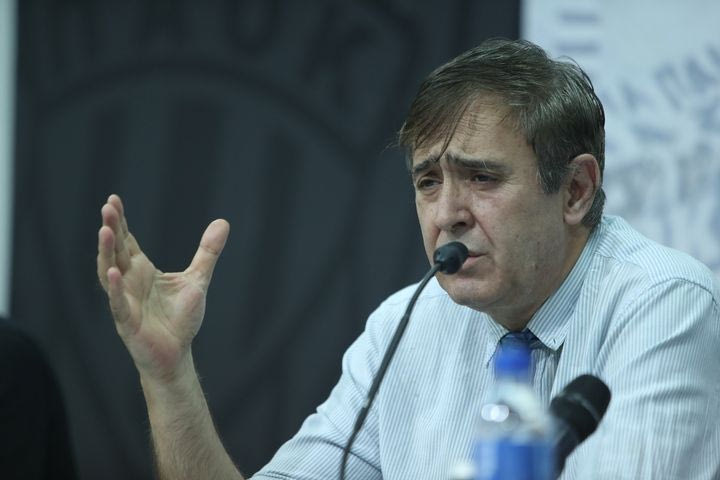 O Θανάσης Κωνσταντινίδης μιλώντας στη Σ.Τ. του Α.Σ. ΠΑΟΚ