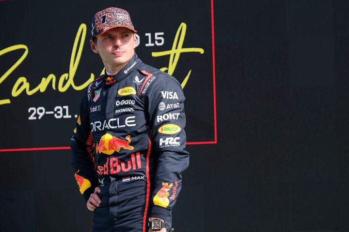 Γλίτωσε την ποινή -για αργή οδήγηση- ο Φερστάπεν από τους αγωνοδίκες στο Ζάντβορτ