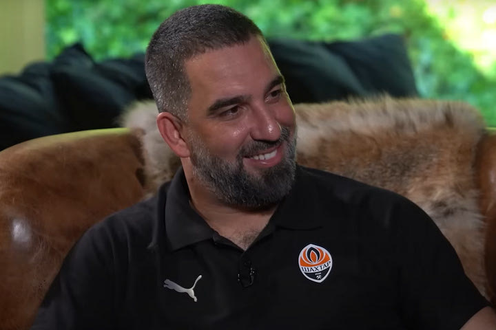 Αρντά Τουράν για Παναθηναϊκό: “Σαν πατέρας μου ο Τερίμ, αδερφός ο Αταμάν, η θύρα 13 χαίρει παγκόσμιας αναγνώρισης”