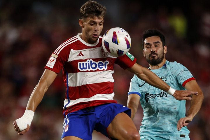 Πρώην φορ της ΑΕΚ επιστρέφει στη La Liga για την Αλαβές