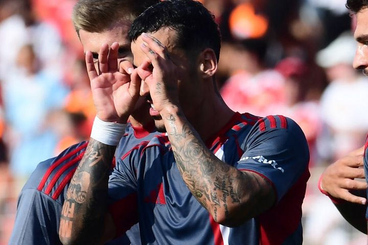 Ουνιόν – Ολυμπιακός 0-1: Μια ακόμη φιλική νίκη για τους ερυθρόλευκους με την τηλεκατευθυνόμενη γκολάρα του Τσικίνιο