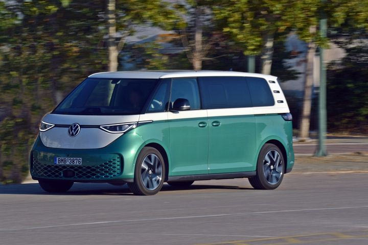 Δοκιμή του 7θέσιου Volkswagen ID. Buzz με τους 286 ίππους και το αμίμητο στυλ