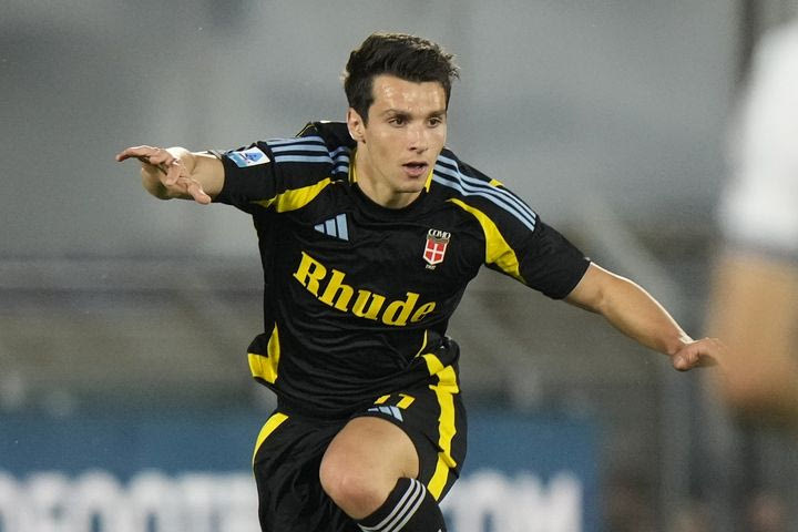 Πίζα – Κόμο 0-3: Άλμα τετράδας με εκτελεστή τον Δουβίκα