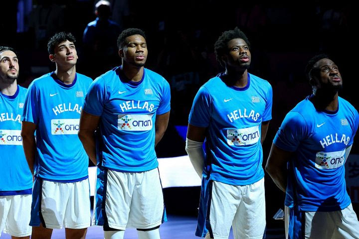 Κύπρος – Ελλάδα, EuroBasket 2025: Η κουμανταρία και ο ύμνος α λα ΝΒΑ