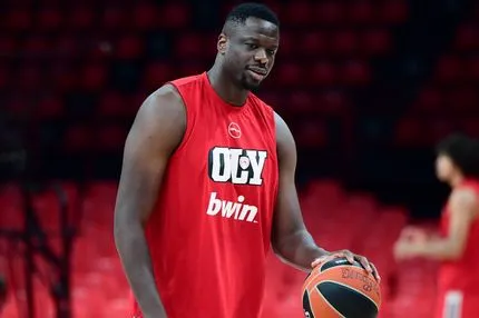 Μπαρτζώκας για Φαλ: "Νομίζω οτι θα γυρίσει μέσα στη χρονιά"