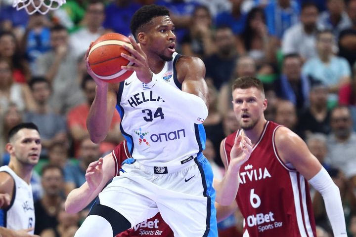 Τα highlights από την εμφατική νίκη της Εθνικής κόντρα στη Λετονία στην βραδιά της εκπληκτικής εμφάνισης του Γιάννη Αντετοκούνμπο