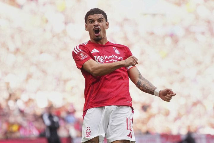 “Καρφί” του Γκιμπς Γουάιτ για τον Ποστέκογλου: “Νιώθω ότι επιτέλους μπορώ να αναπνεύσω”