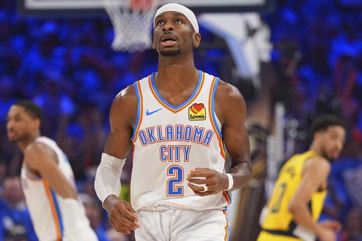 NBA: Ο Γκίλτζιους-Αλεξάντερ τιμήθηκε με το “κλειδί” της γενέτειράς του στον Καναδά, δρόμος της πόλης θα λάβει το όνομά του