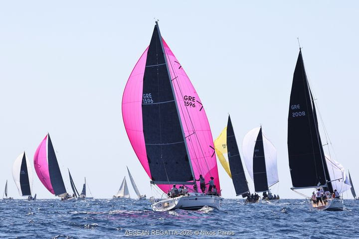 Aegean Regatta: Τα αποτελέσματα της 1ης ιστιοδρομίας με τον βοριά σύμμαχο