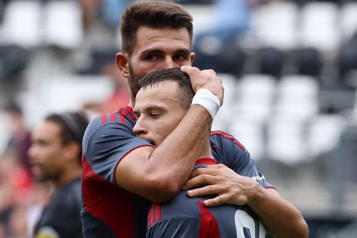 Η τύχη του Πνευμονίδη, που δεν την έχει ο Μπόκος και ο Μπρέγκου